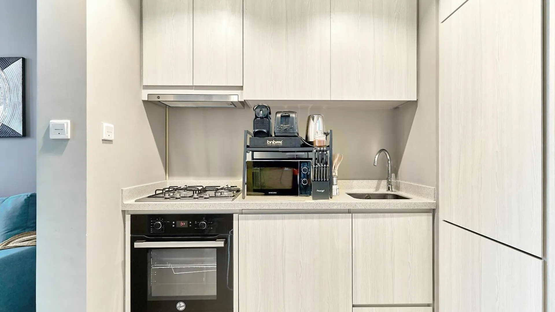 Bnbmehomes - Business Bay Beauty W City Views - 6181 Dubai United Arab Emirates